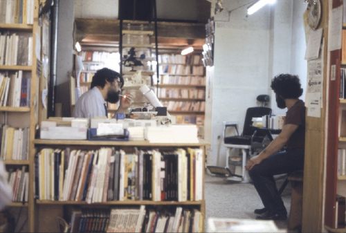 Libreria/Centro di documentazione anarchica Il Picchio, un incontro e una mostra